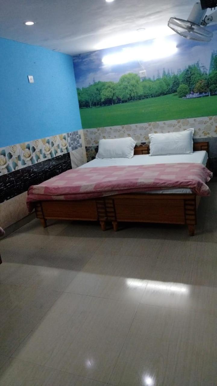 Hotel New Apple Rose Chandigarh Near Railway Station Dariya Uco Bank Ke Pass Kamer foto